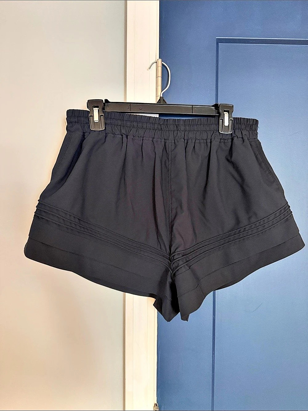 Free people movement Athletic Shorts in Black Size large Like New